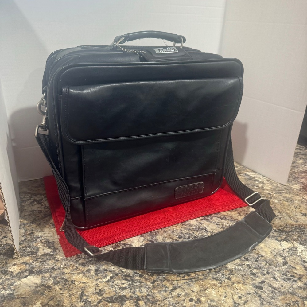 Targus Air Protection System Laptop Briefcase Black Faux Leather Messenger Bag